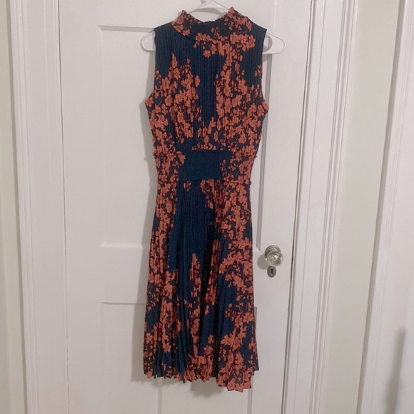Nanette Lepore navy midi dress with orange/salmon flowers - Picture 1 of 3